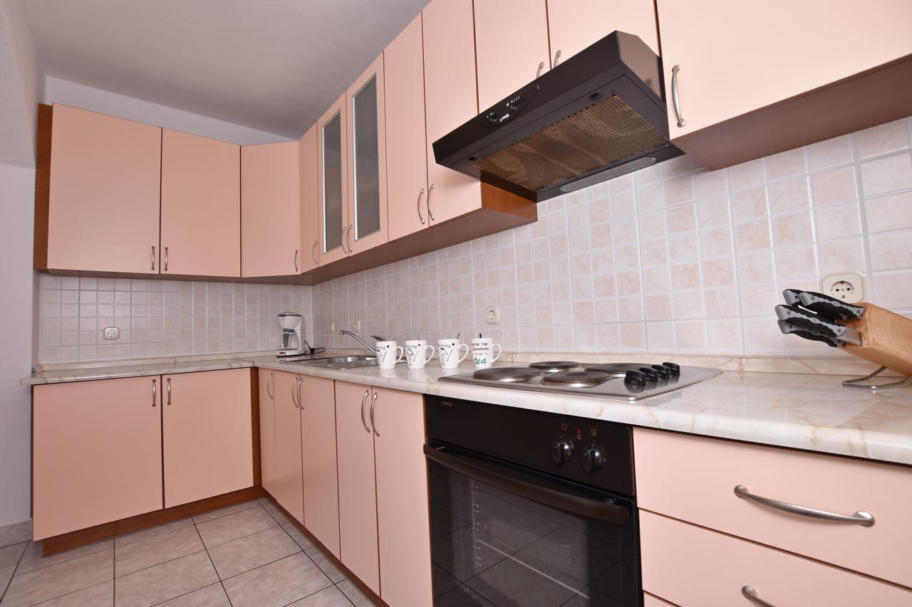 Apartment Angelina Brela Εξωτερικό φωτογραφία