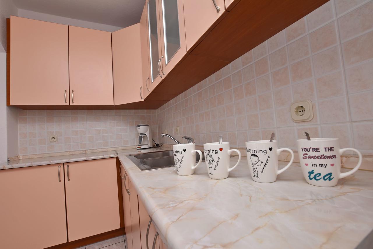 Apartment Angelina Brela Εξωτερικό φωτογραφία